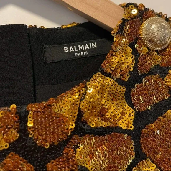 Balmain Gold and Black Sequin Dress is available for purchase on au PAY Market - Imported Goods Online Store Co.Ltd. | au PAY Market - Online Shopping Site Balmain Gold and Black Sequin Dress is available for purchase on au PAY Market - Imported Goods Online Store Co.Ltd. | au PAY Market - Online Shopping Site